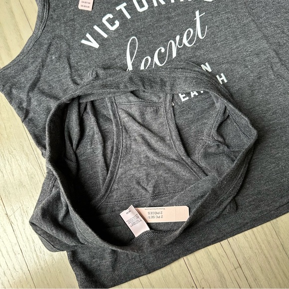 NWT Victoria’s Secret Gray Sleep/Lounge Set - Picture 9 of 9